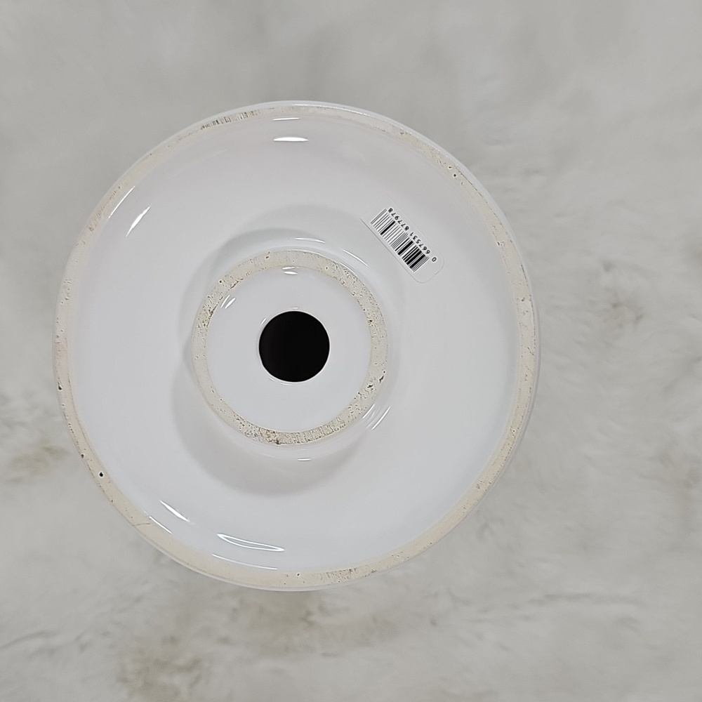Bath & Body Works Elegant White Ceramic Candle Holder - Picture 4 of 4
